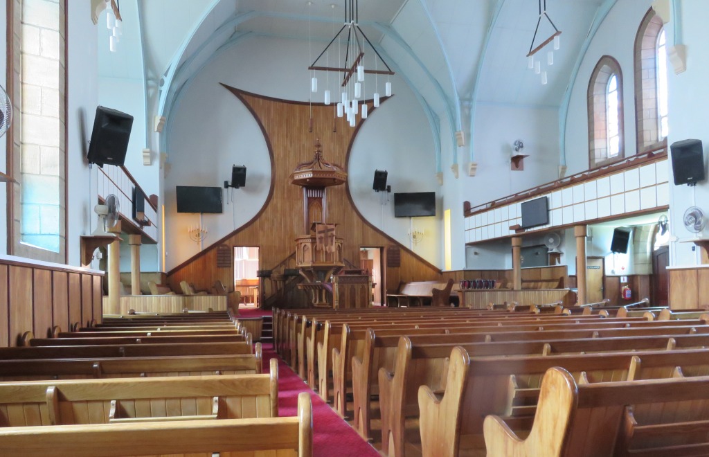 Heilbron NG church inside